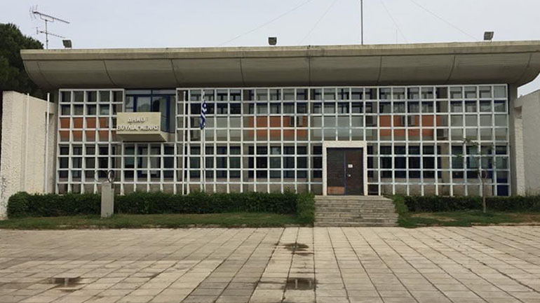 Βουλιαγμένη: Επιβεβαιωμένα κρούσματα σε εργαζόμενους στο παλαιό Δημαρχείο